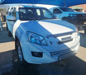 2014 Isuzu KB 250D-Teq Double Cab 4×4 LE