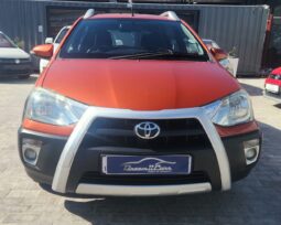 2015 Toyota Etios Cross 1.5 Xs full