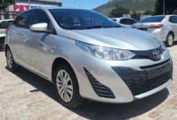 2019 Toyota Yaris 1.5 Xi full