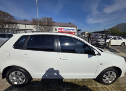 2017 Volkswagen Polo Vivo full