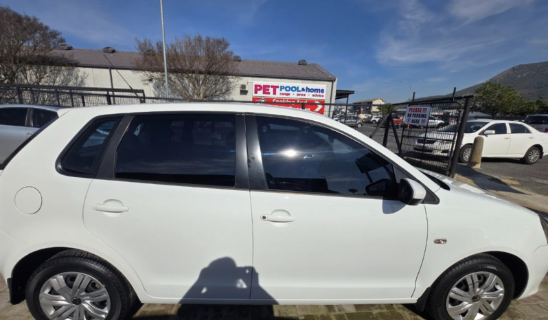 2017 Volkswagen Polo Vivo full