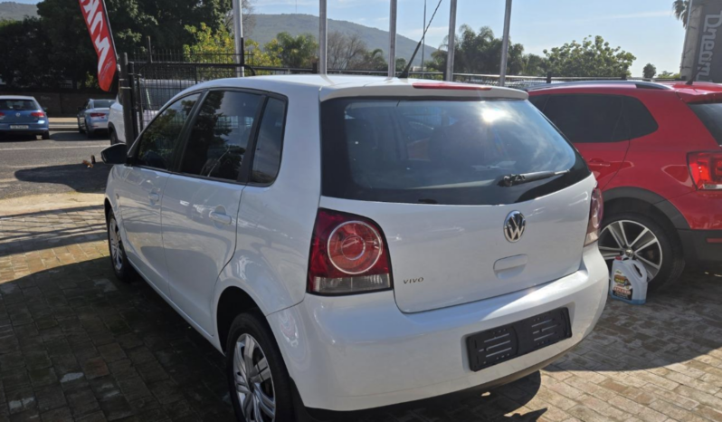 2017 Volkswagen Polo Vivo full