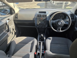 2017 Volkswagen Polo Vivo full
